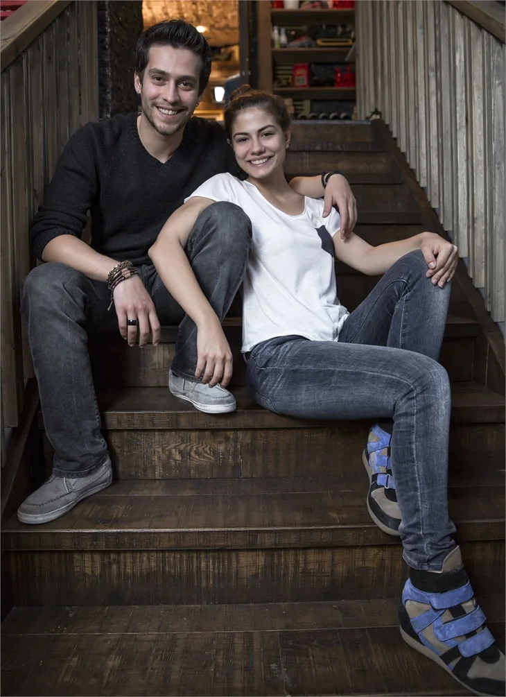 Demet Özdemir ile Ekin Koç, İzzet Çapa'ya konuştu!