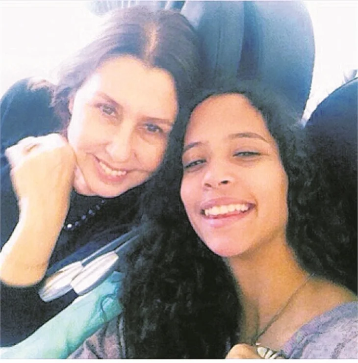 Nilüfer'in uçak selfie'si!