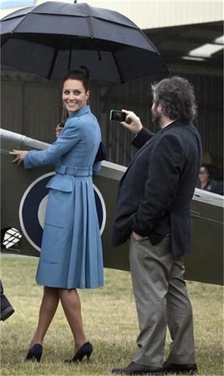 Kate Middleton, görünce dayanamadı!