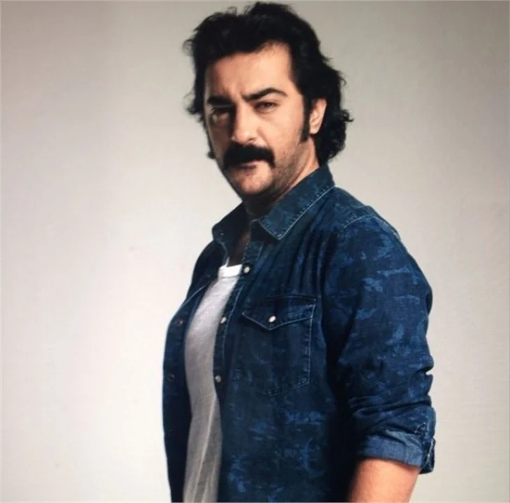 Celil Nalçakan saldırıya uğradı!