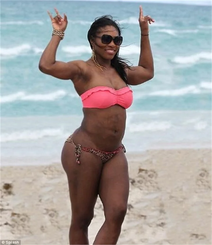 Serena Williams: Büyük göğüslerimle gurur duyuyorum..