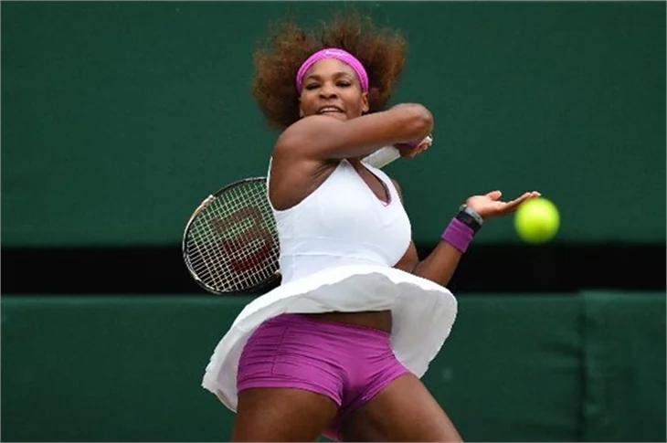Serena Williams: Büyük göğüslerimle gurur duyuyorum..
