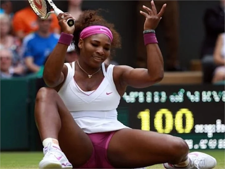 Serena Williams: Büyük göğüslerimle gurur duyuyorum..