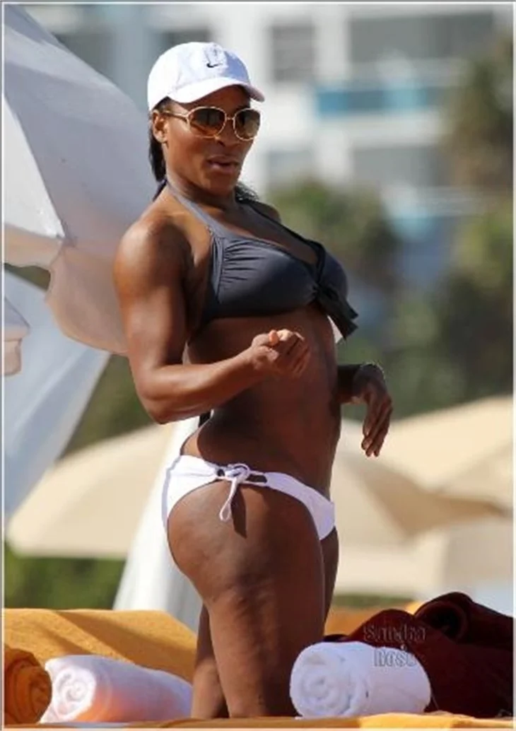 Serena Williams: Büyük göğüslerimle gurur duyuyorum..