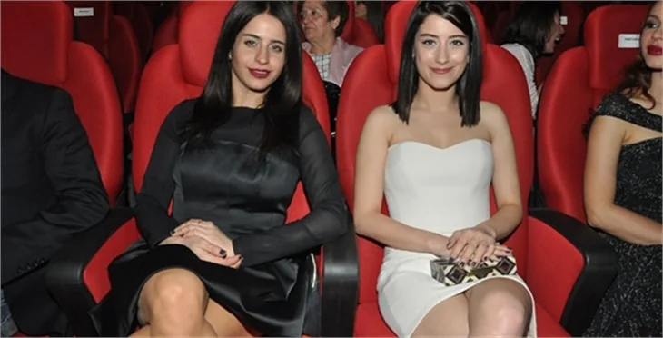 Hazal Kaya'nın buruk galası!