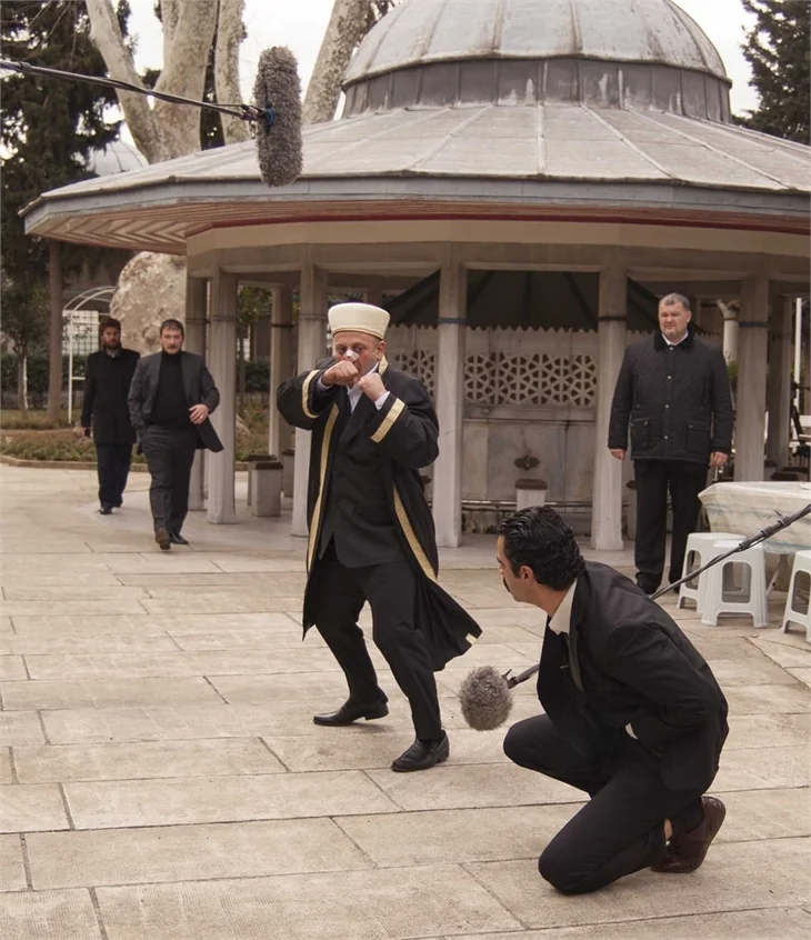 Müjdeli haberi Hazal Kaya verdi!