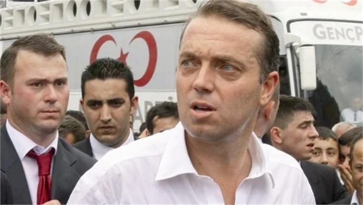 Sinan Tuzcu, Cem Uzan oldu!