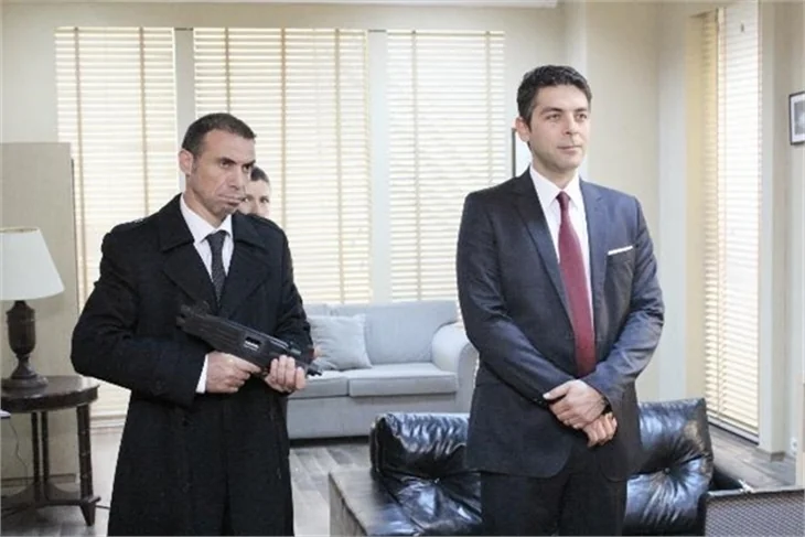 Sinan Tuzcu, Cem Uzan oldu!