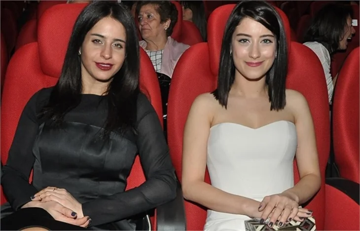 Hazal Kaya hayranlarını sevindiren haber