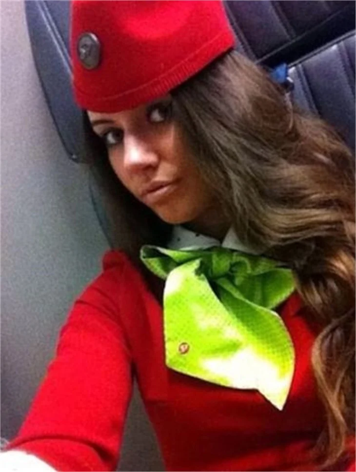 Hosteslerin selfie çılgınlığı!