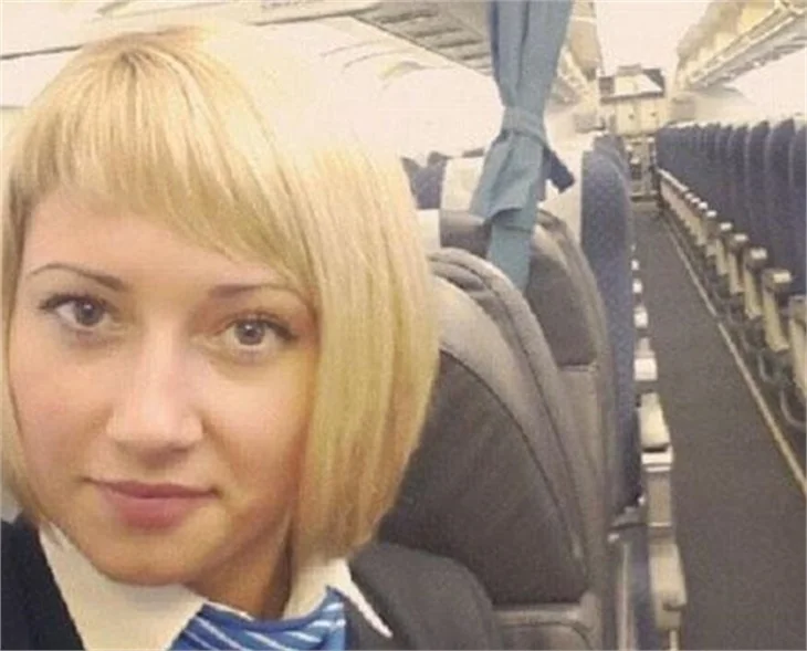 Hosteslerin selfie çılgınlığı!