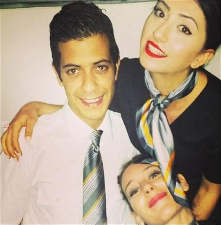 Hosteslerin selfie çılgınlığı!