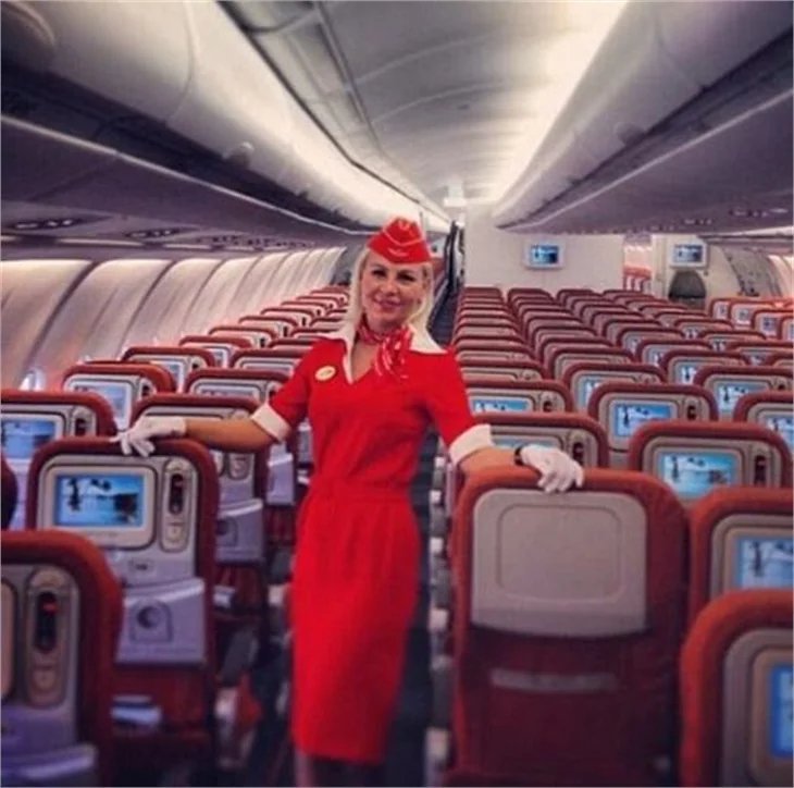 Hosteslerin selfie çılgınlığı!