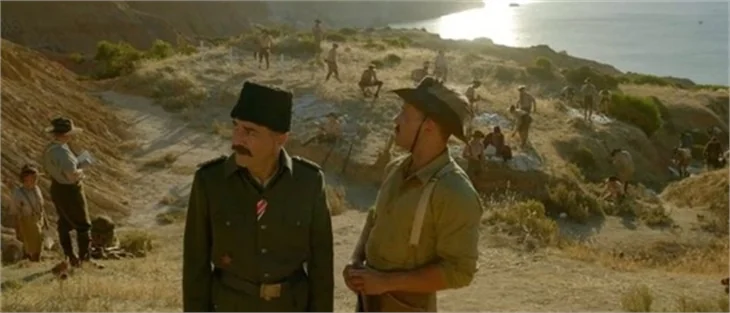 Filmde ayrıntılarda hata mı var?