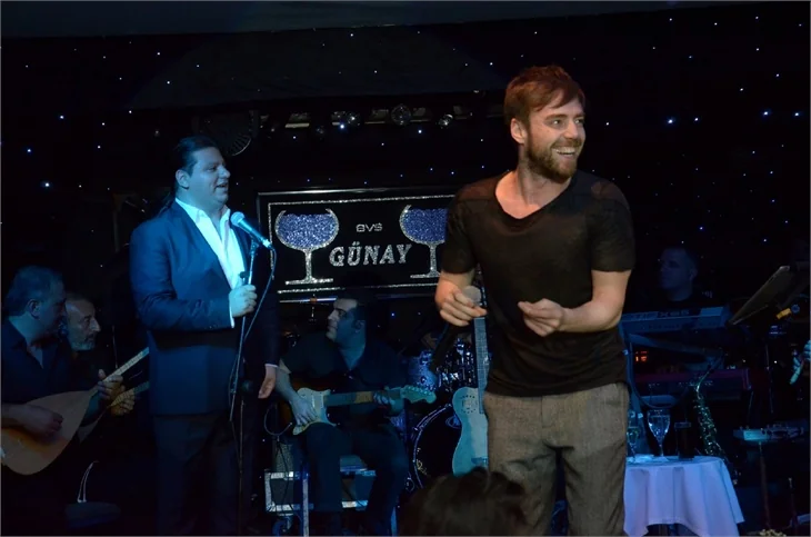 Günay'da yıldızlar geçidi!