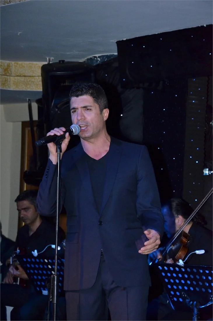 Özcan Deniz, Günay'ı salladı!