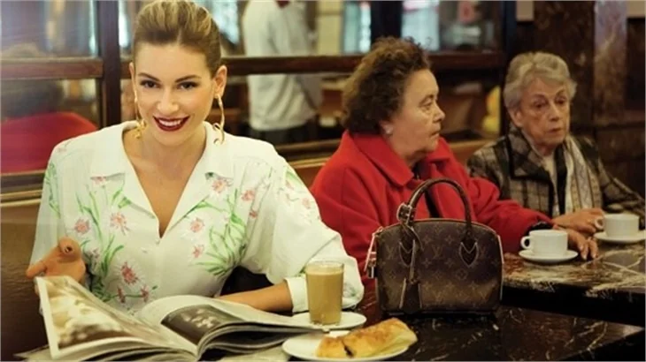 Sinem Kobal, İspanya'da gözde...