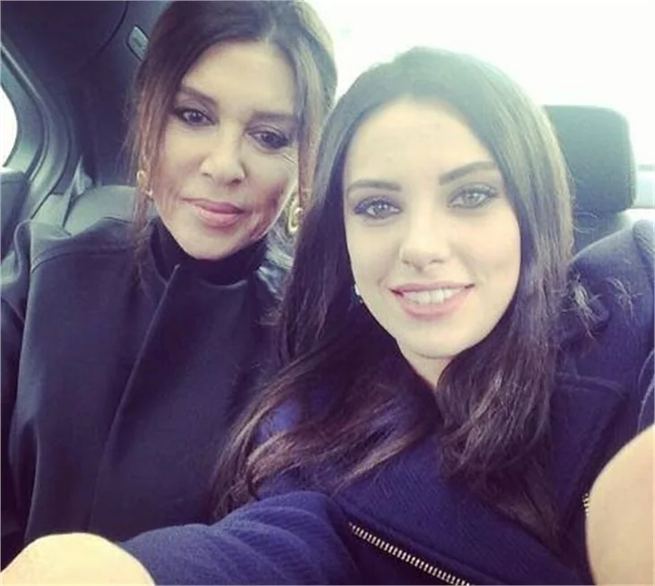 Tuvana Türkay, "Kara Para Aşk" setini anlattı