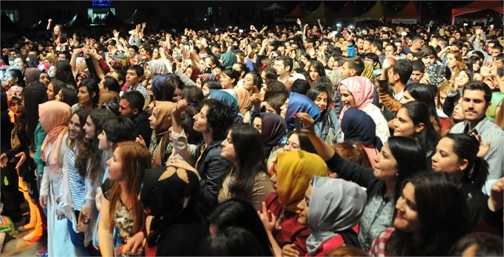 Gripin üniversitelileri coşturdu!