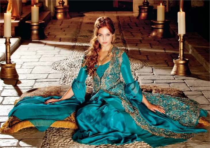 Meryem Uzerli hangi filmde rol alacak?