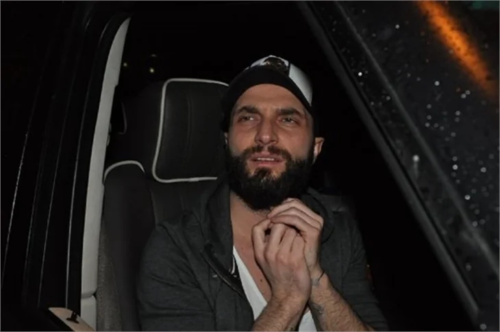 Berkay Mevlana'nın dizeleri çaldı mı?