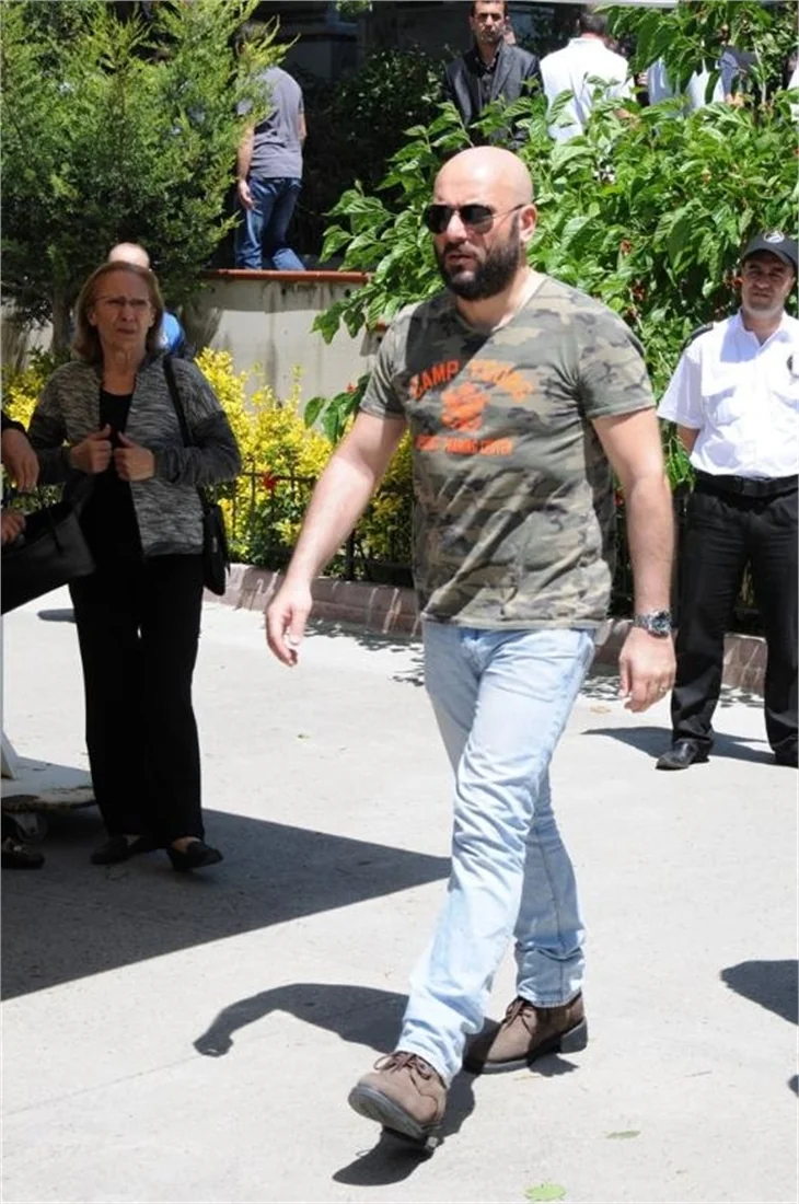 Halit Ergenç'in göz yaşları...