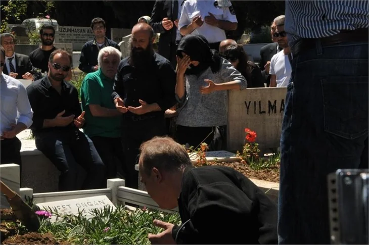Halit Ergenç'in göz yaşları...