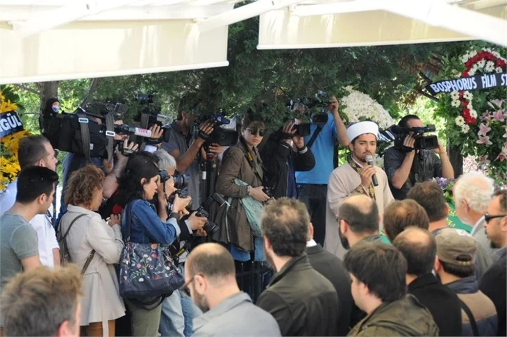 Halit Ergenç'in göz yaşları...