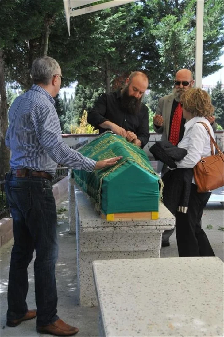 Halit Ergenç'in göz yaşları...