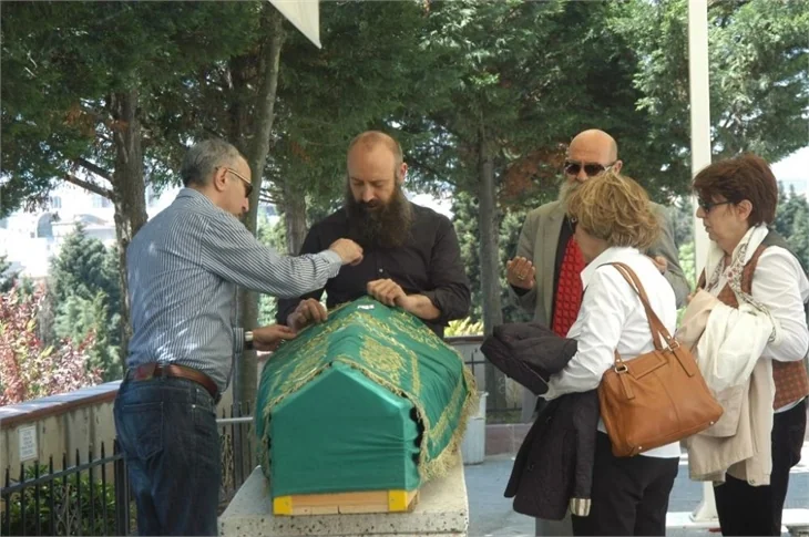 Halit Ergenç'in göz yaşları...