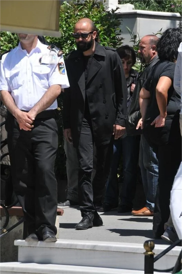 Halit Ergenç'in göz yaşları...