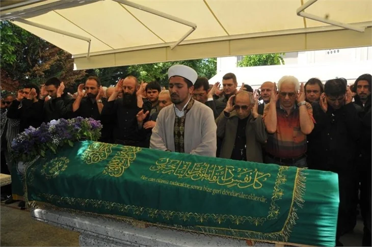 Halit Ergenç'in göz yaşları...