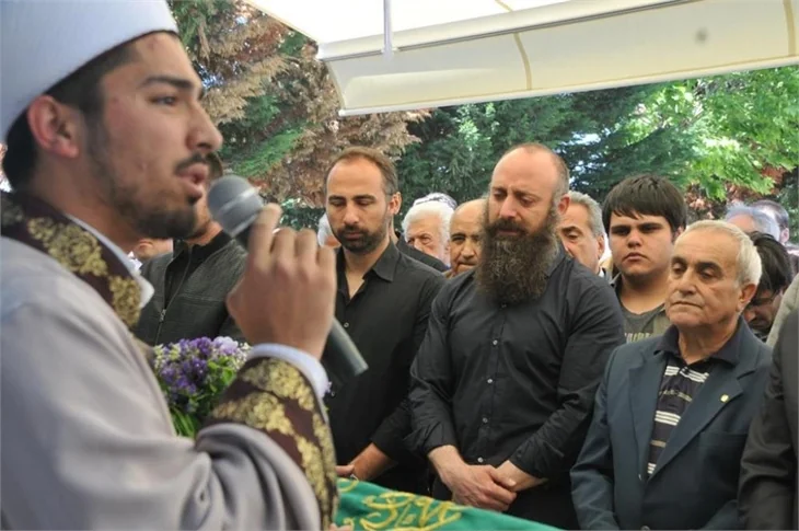 Halit Ergenç'in göz yaşları...