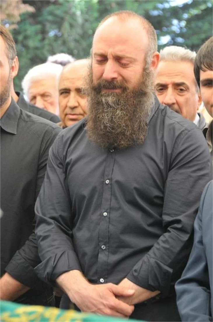 Halit Ergenç'in göz yaşları...