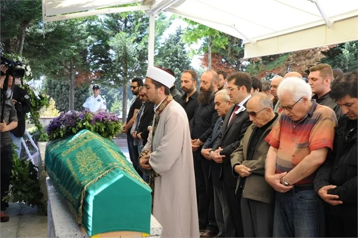 Halit Ergenç'in göz yaşları...