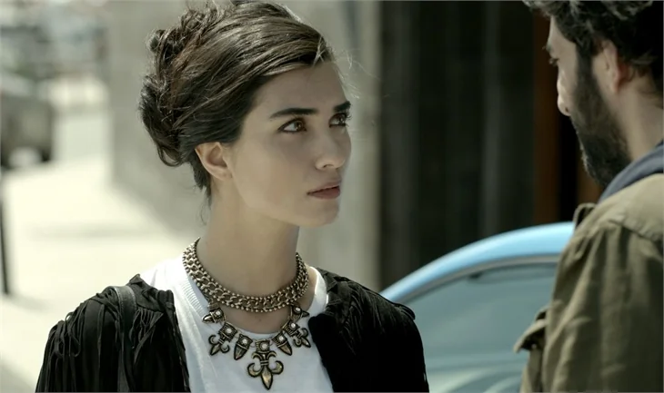 Kara Para Aşk'ta Elif aşık peki ya Ömer?