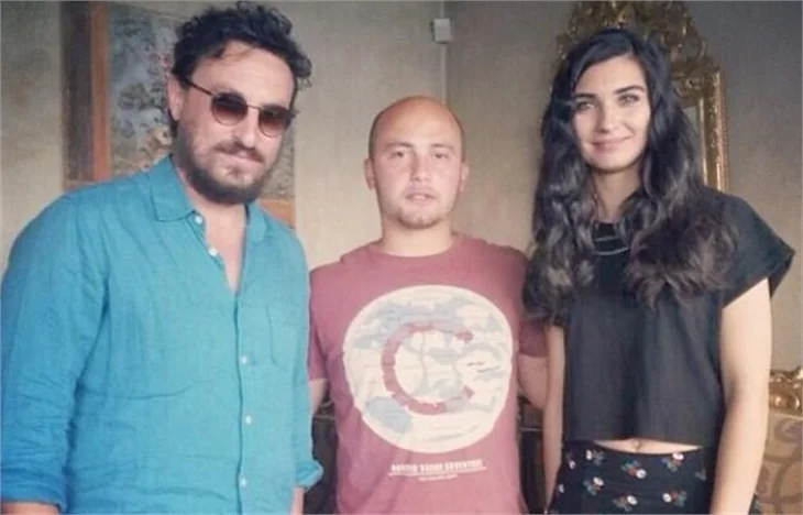 Tuba Büyüküstün'e eş sürprizi!