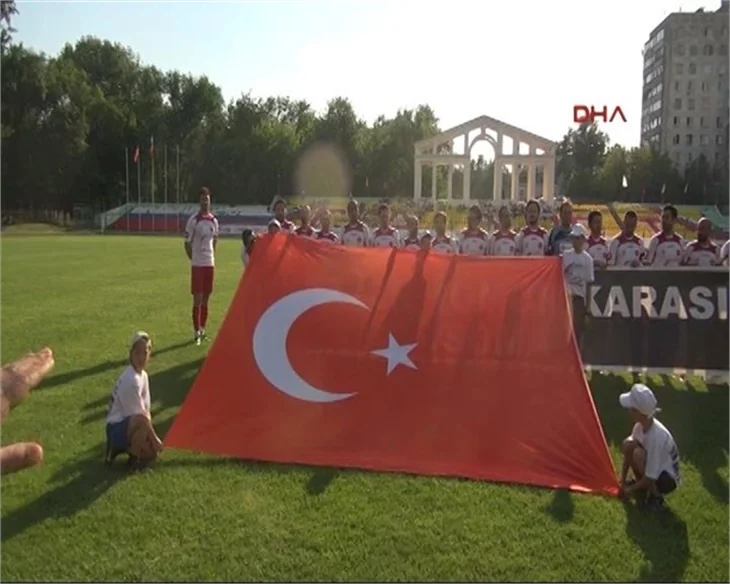 İngiltere'ye karşı ilk galibiyet!