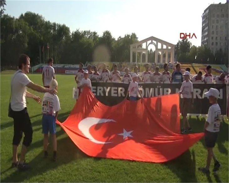 İngiltere'ye karşı ilk galibiyet!