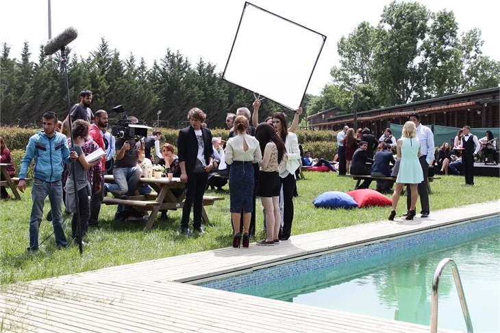 "Medcezir" setinde barbekü keyfi!
