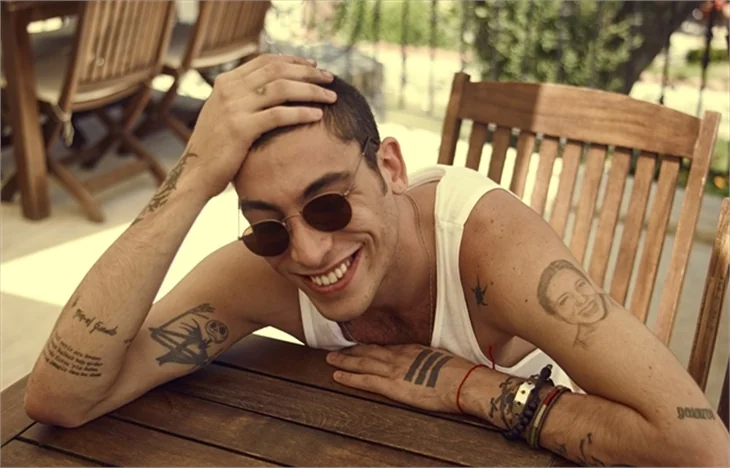 Can Bonomo, Londra yolcusu!