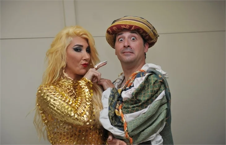 Hande Yener, "Arkadaşım Hoşgeldin"de!