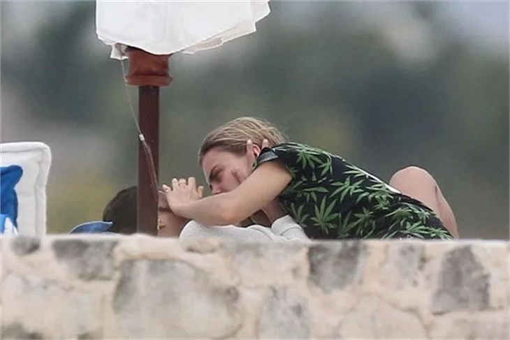 Cara Delevingne, Michelle Rodriguez'i aldatıyor mu?