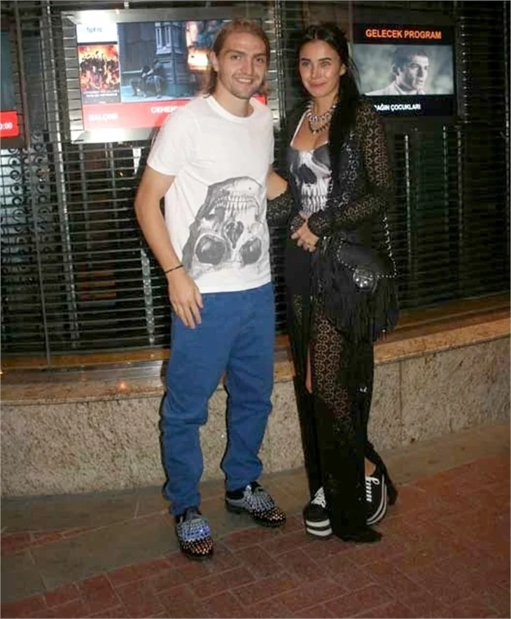 Asena Erkin ve Caner Erkin'in otel kavgası!