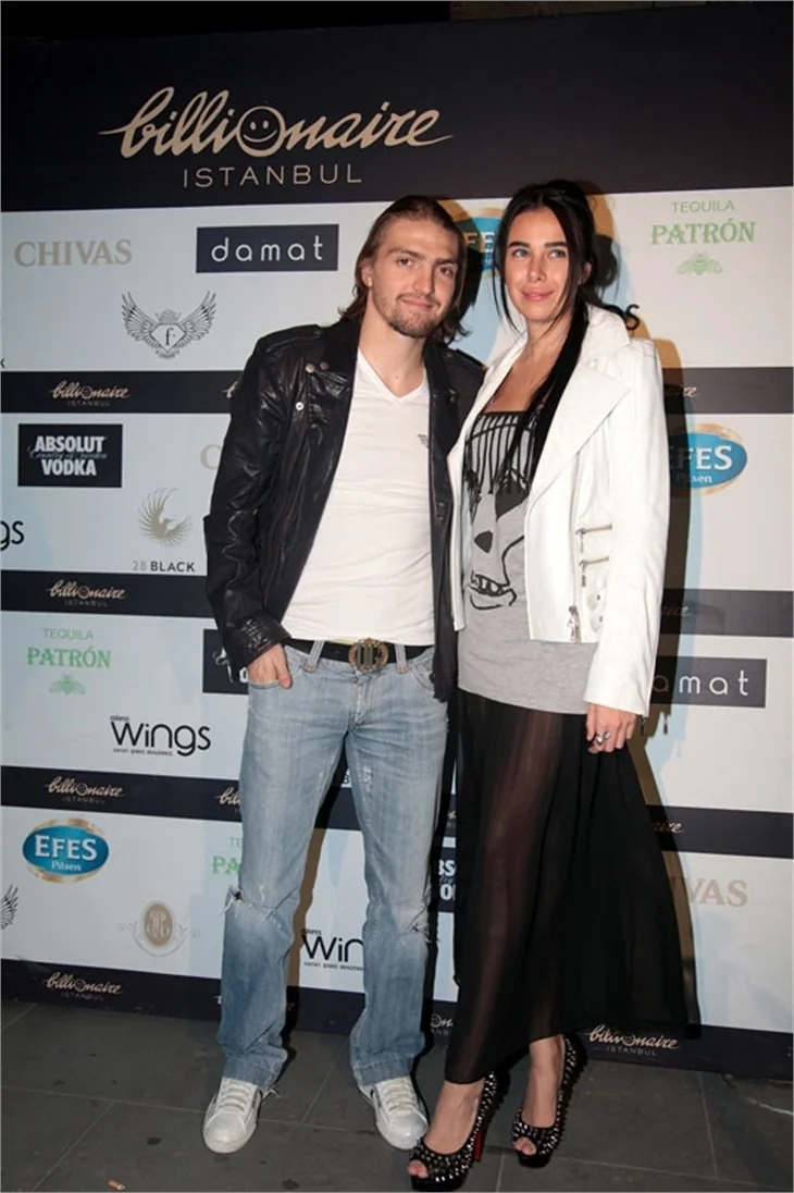 Asena Erkin ve Caner Erkin'in otel kavgası!