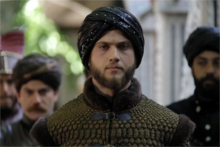 Beyazıd türbesine 'dizi' akını