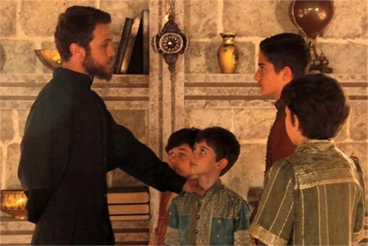 Beyazıd türbesine 'dizi' akını