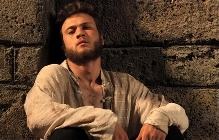 Beyazıd türbesine 'dizi' akını