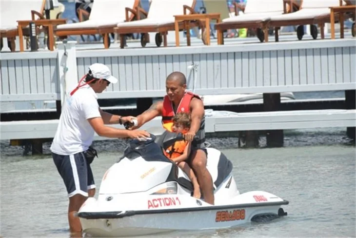 Alex De Souza'nın Bodrum tatili!