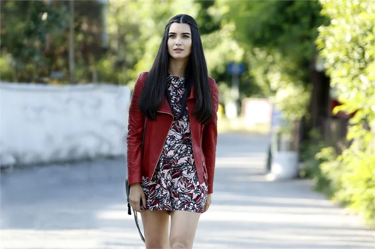 "Kara Para Aşk"ta aşk dolu sahneler!